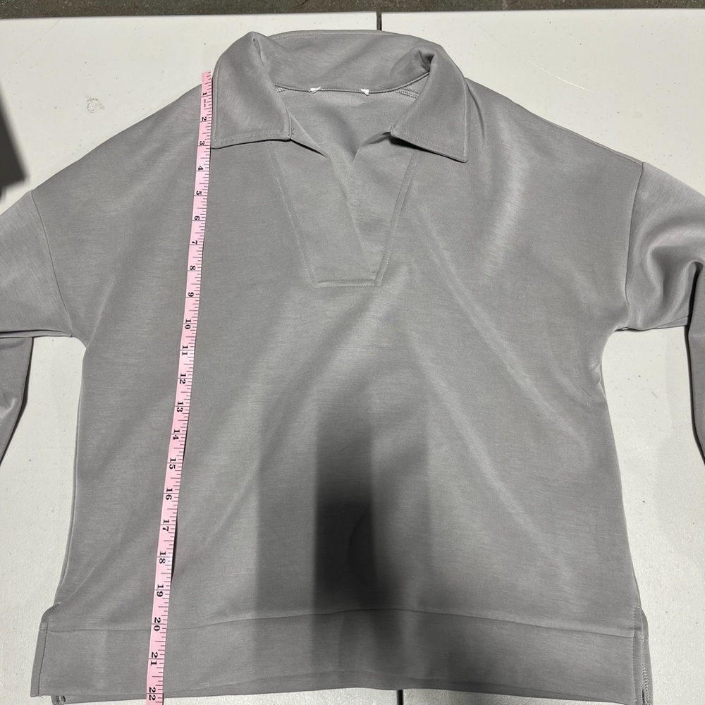 Gray Collared Pullover Sweatshirt Size L - Picture 5 of 5